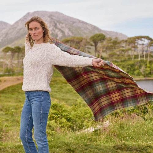 Auld Scotland Tartan Lambswool Throw